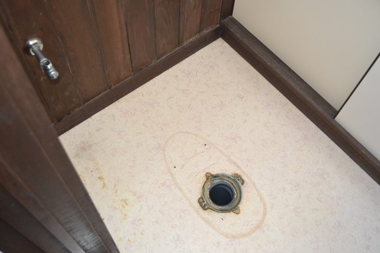 宮崎市 リフォーム トイレ 施工中