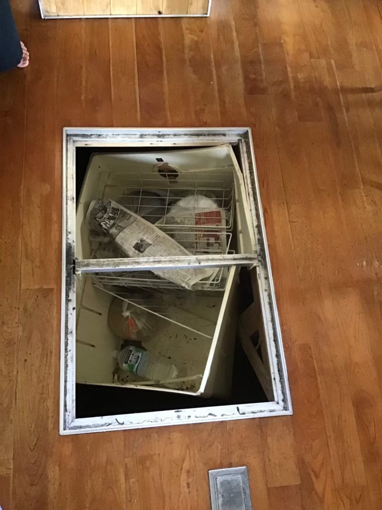 床下収納リフォーム施工前