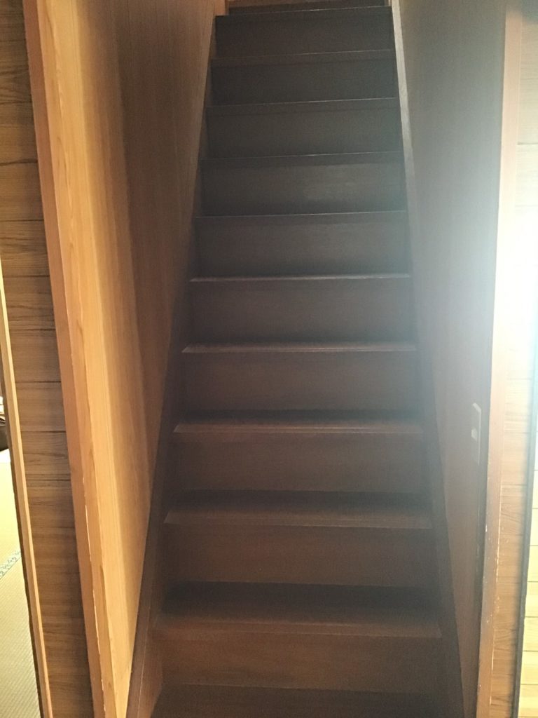 階段手すり取付前