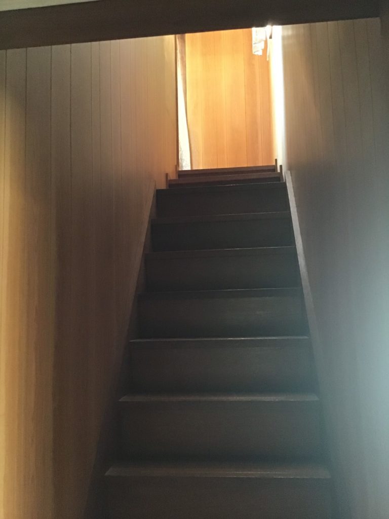 階段手すり取付前