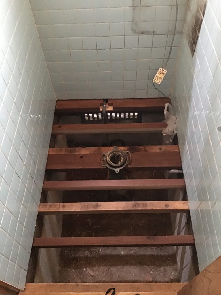 トイレリフォーム施行中