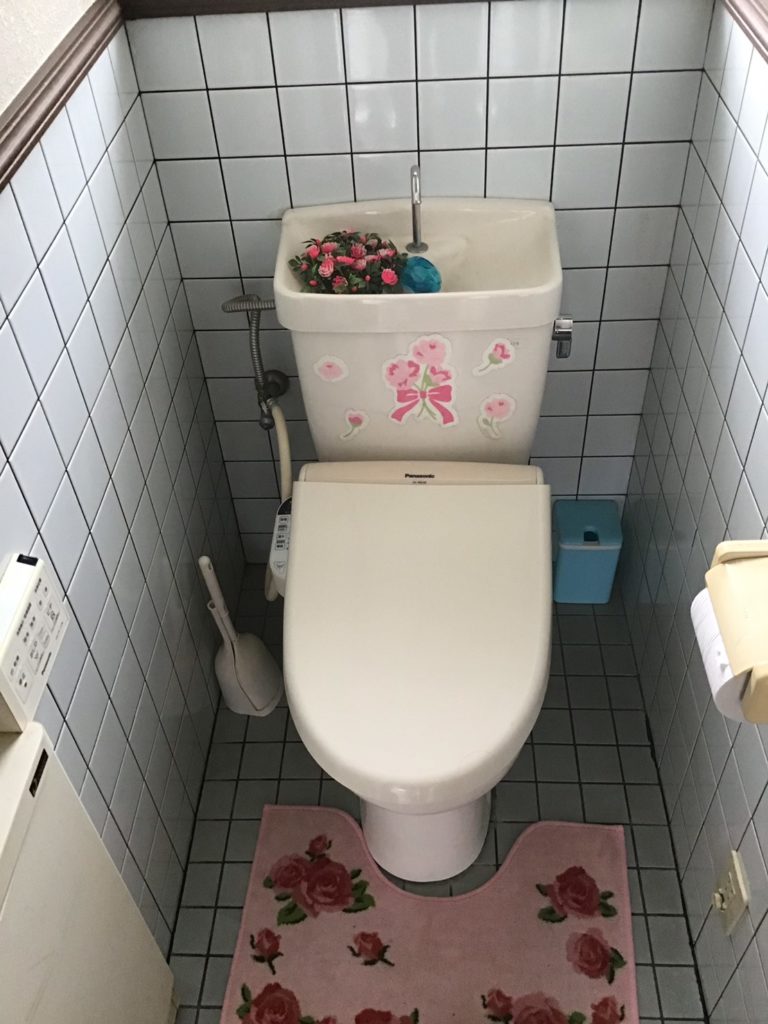 トイレリフォーム施工前