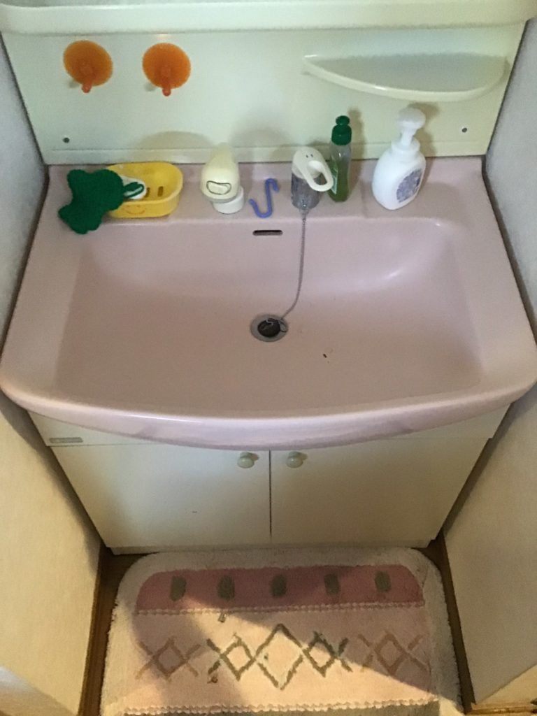 洗面化粧台リフォーム施工前