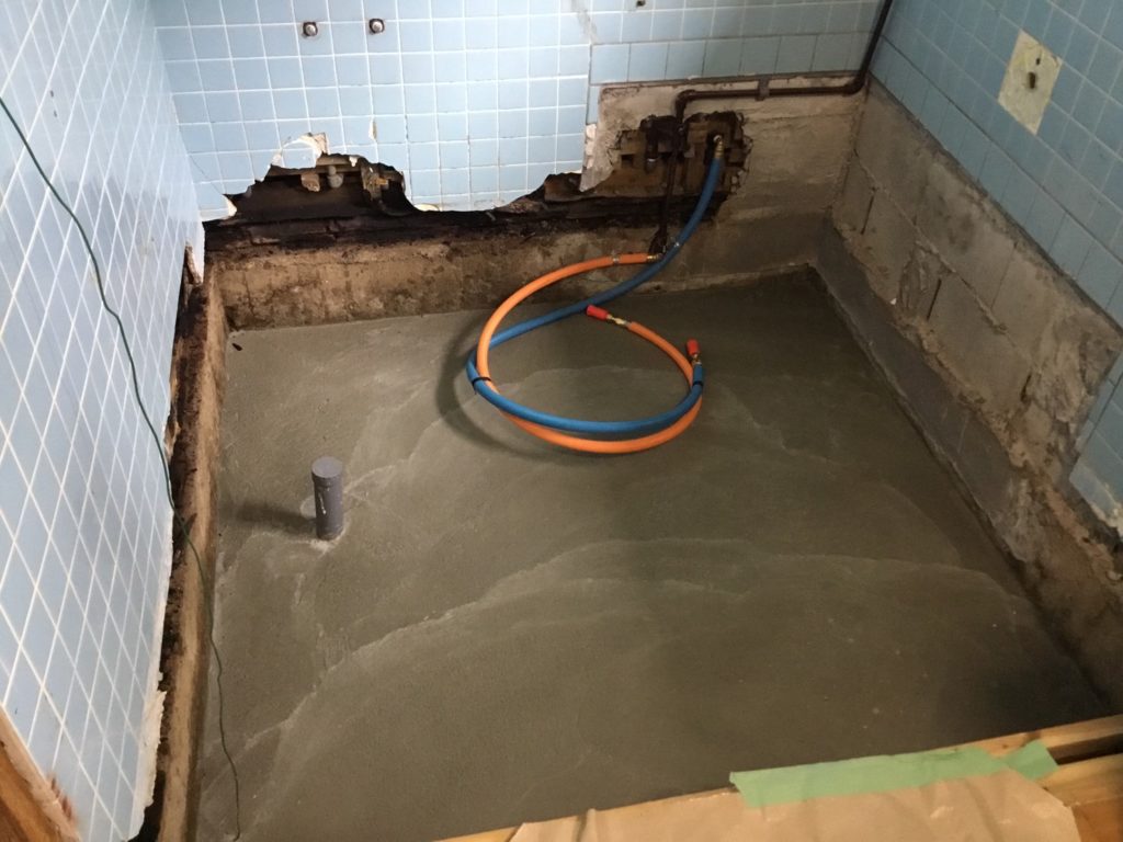 バスリフォーム施工中