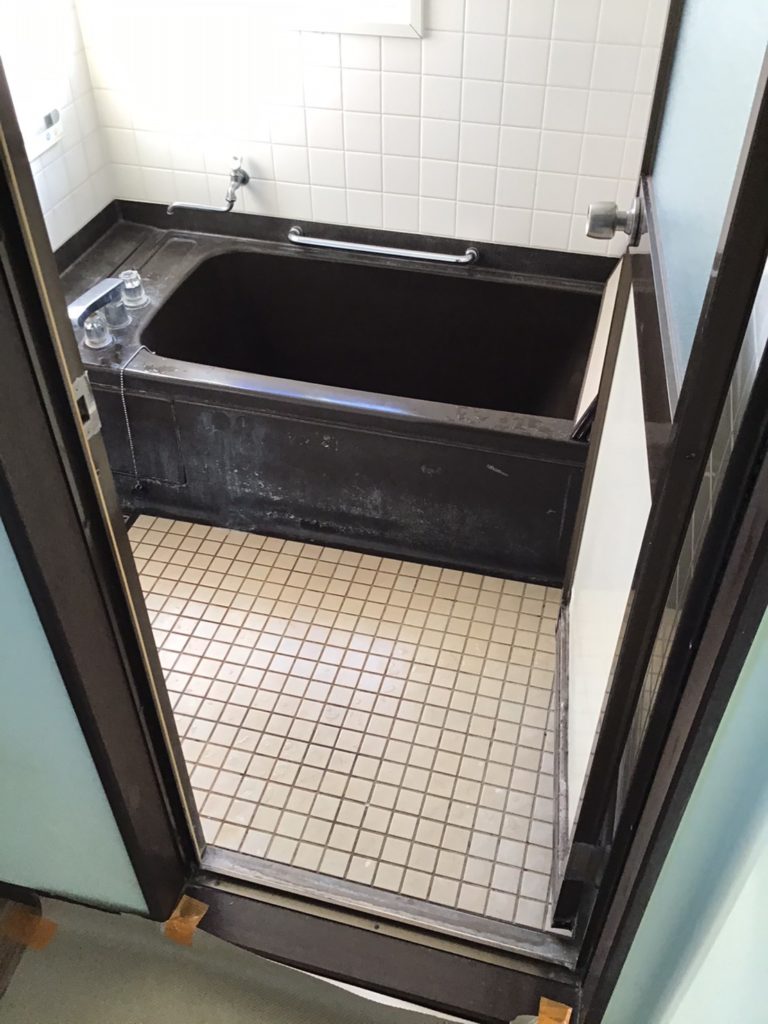 バスリフォーム施工前