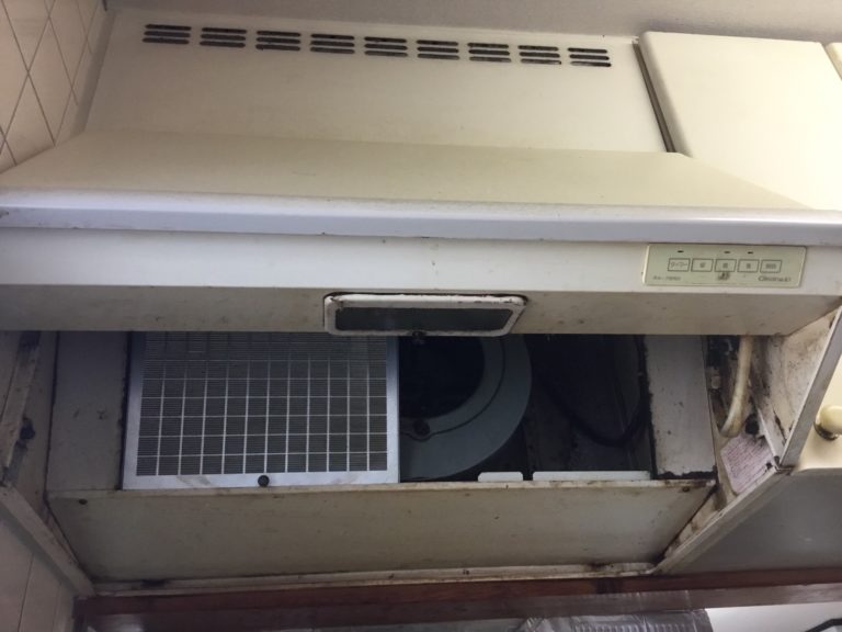 レンジフード交換前