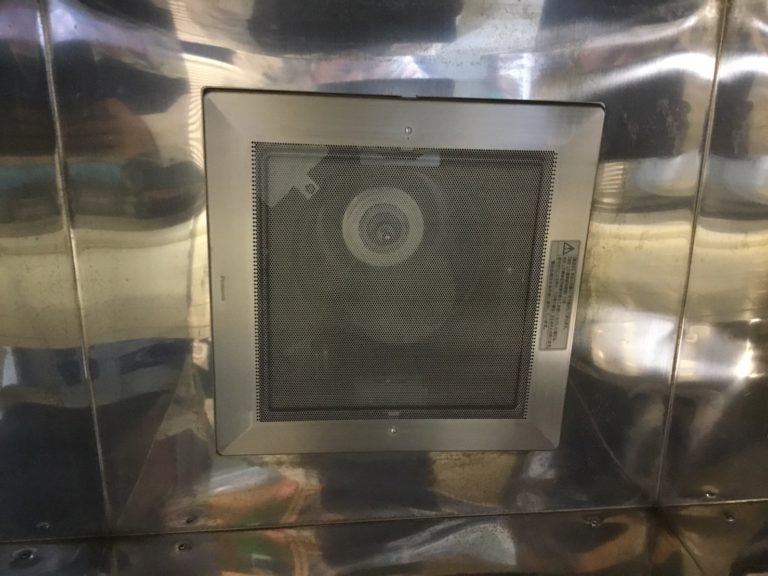 給湯室換気扇交換施工後