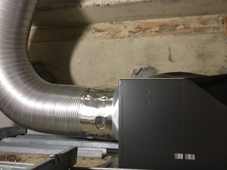 給湯室換気扇交換施工後