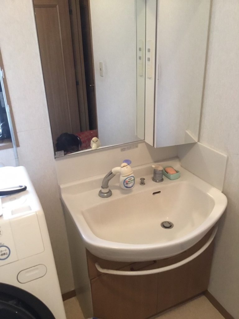 洗面化粧台リフォーム施工前