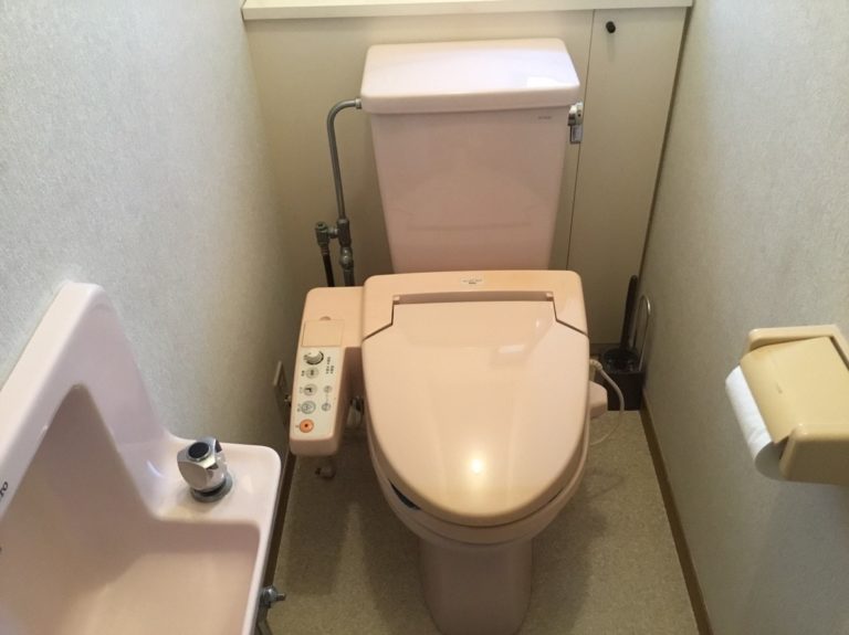 トイレリフォーム施工前