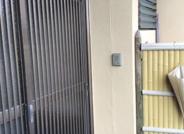 宮崎市の玄関引き戸修正