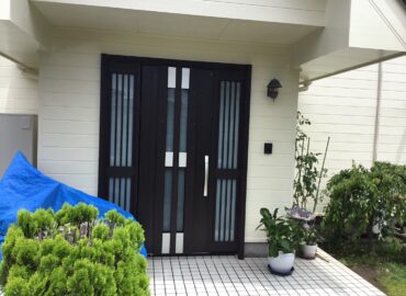 玄関ドアリフォーム