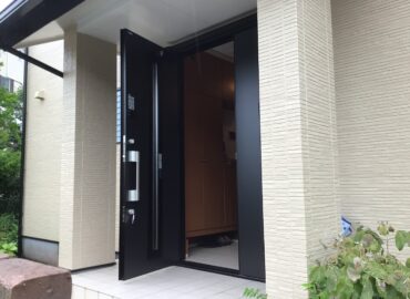 玄関ドアリフォーム工事