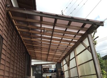 波板貼替　西面・東面